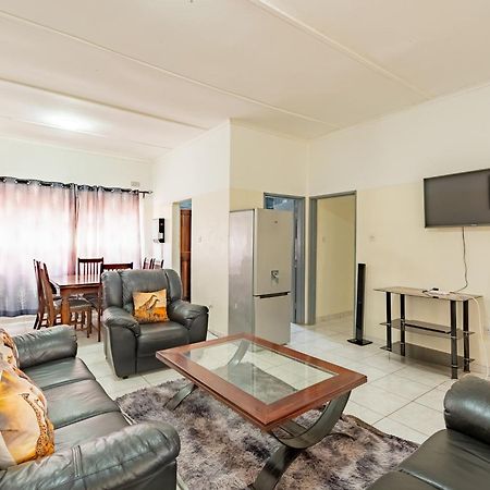 Wood Road Guest Lodge Victoria Falls Luaran gambar
