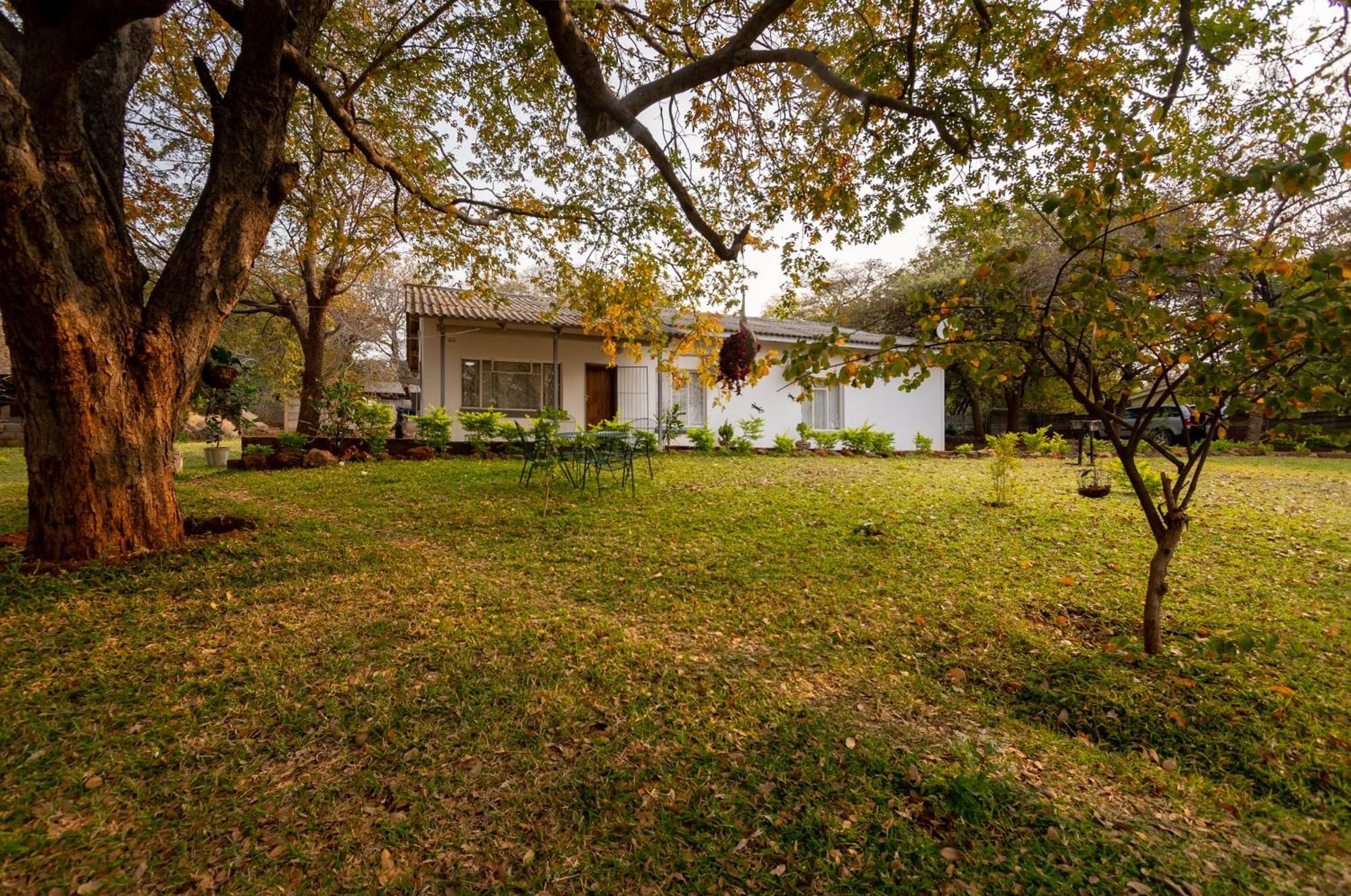 Wood Road Guest Lodge Victoria Falls Luaran gambar